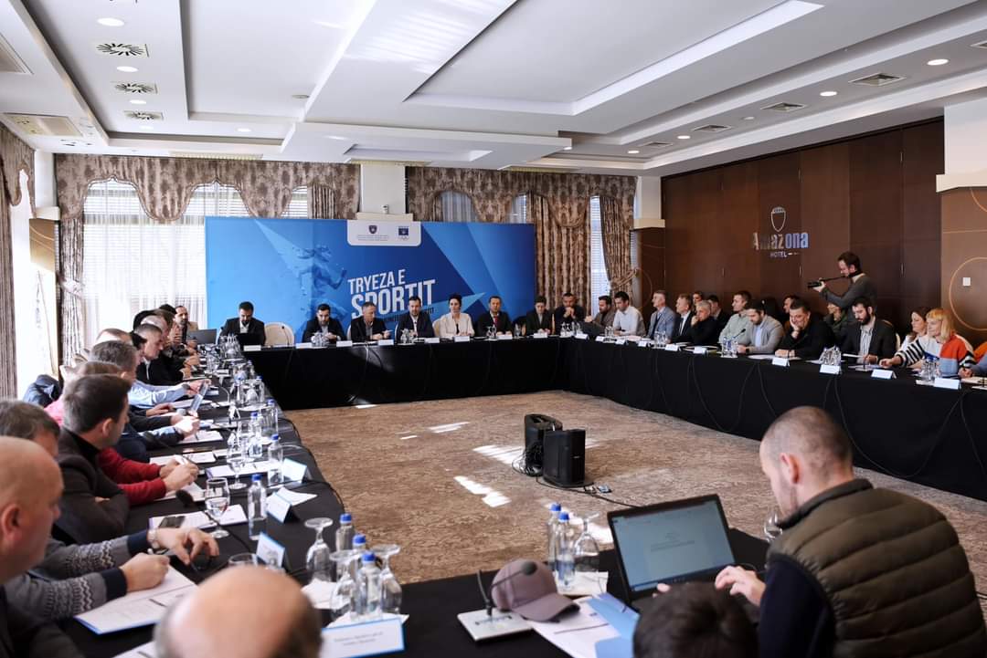 Dushku flet për “Hartimin e Ligjeve të Reja”, rëndësinë e procesit të licencimit të Federatave Sportive dhe organizatave sportive nga MKRS